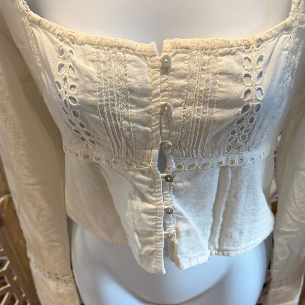 Free People Joi Eyelet Cropped Blouse size Small Off White